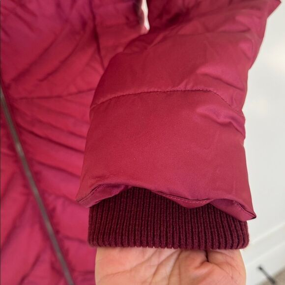 Lands' End PRIMALOFT Warm Burgundy Puffer Jacket Winter Coat Faux Fur Trim Sz M - Picture 12 of 16